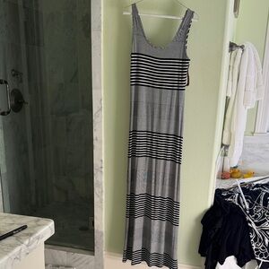 Merona Black and White Striped Maxi Dress Sleeveless size Medium